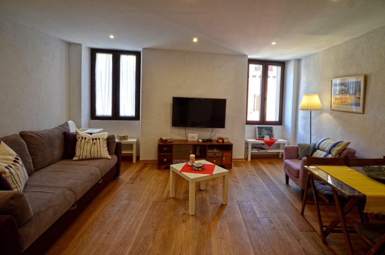 Bodi Apartment 罗维尼 外观 照片